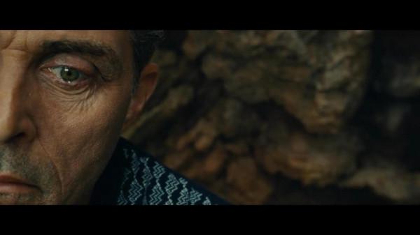 懸疑電影《老去》:濃縮生命的詭異海灘,讓度假變成度餘生 懸疑電影《老去》:濃縮生命的詭異海灘,讓度假變成度餘生