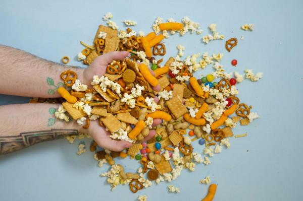 三隻松鼠、來伊份、良品鋪子半年報PK,誰是零食第一股? 三隻松鼠、來伊份、良品鋪子半年報PK,誰是零食第一股?