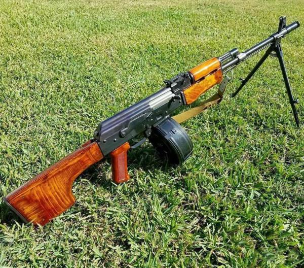 “哥薩克”僱傭兵的20種武器，單兵配置僅次於俄軍特種兵