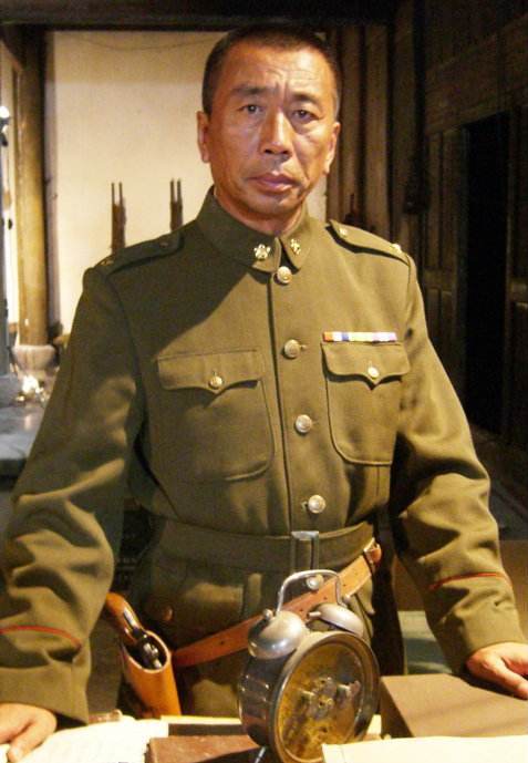 黃維被困雙堆集，令親信廖運周率部突圍，再見面時廖已是開國少將