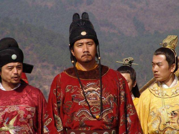 撒謊溜鬚拍馬哄騙皇帝的高手，看看與和珅相比哪個更厲害