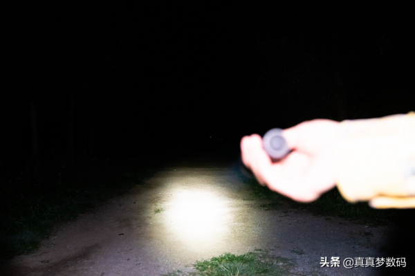 2021強光手電選購經驗 篇一:盤點我的高性價比強光手電筒 2021強光手電選購經驗 篇一:盤點我的高性價比強光手電筒