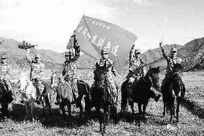 上世紀50年代，解放軍西北平叛，聚集全軍騎兵，進行大決戰
