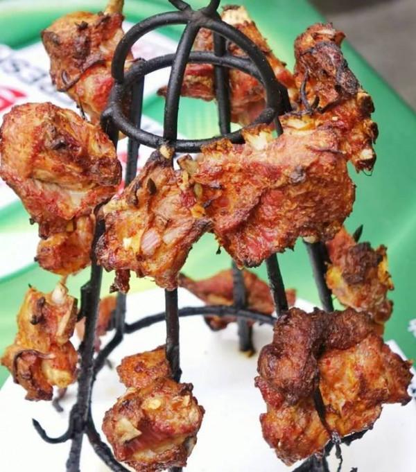 新疆燒烤&OpenCurlyDoubleQuote;四劍客&rdquo;，擋不住的誘惑，你吃過幾種？