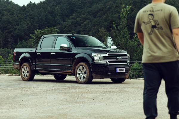 “從容”是這臺車給我的最大感受 體驗F-150 LTD