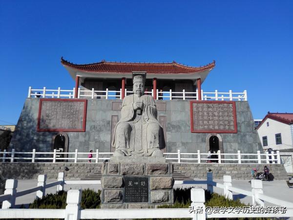 董仲舒的故事《三年不進園》 董仲舒的故事《三年不進園》