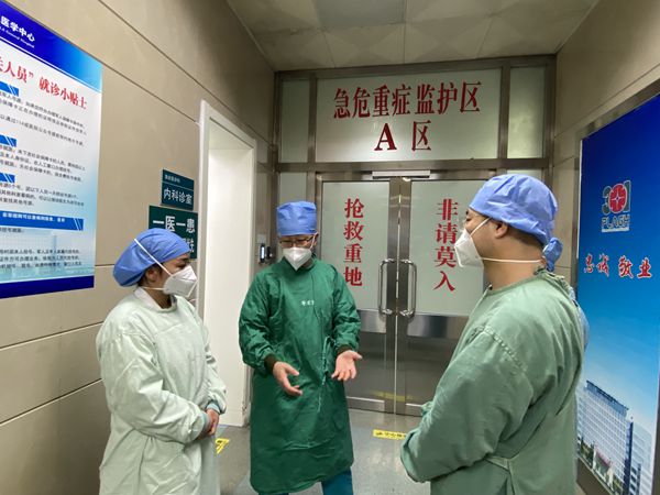 新春走軍營｜為人民守歲，軍醫堅守ICU24小時