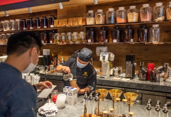 華北製藥玩跨界，賣飲品了