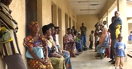 非洲醫院做手術，醫生就到點直接下班了