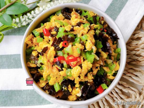 冬天,這3種食材一起炒,比大魚大肉還下飯,鮮香爽脆,簡單美味 冬天,這3種食材一起炒,比大魚大肉還下飯,鮮香爽脆,簡單美味