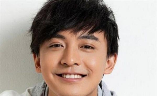 “看起來是單身，其實早已當爹”的5位男星，看看都有誰