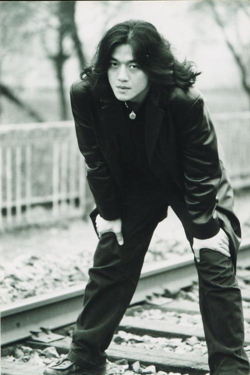 &OpenCurlyDoubleQuote;禿頂&rdquo;危機的9大男神，有人29歲髮際線堪憂，有人戴了多年假髮