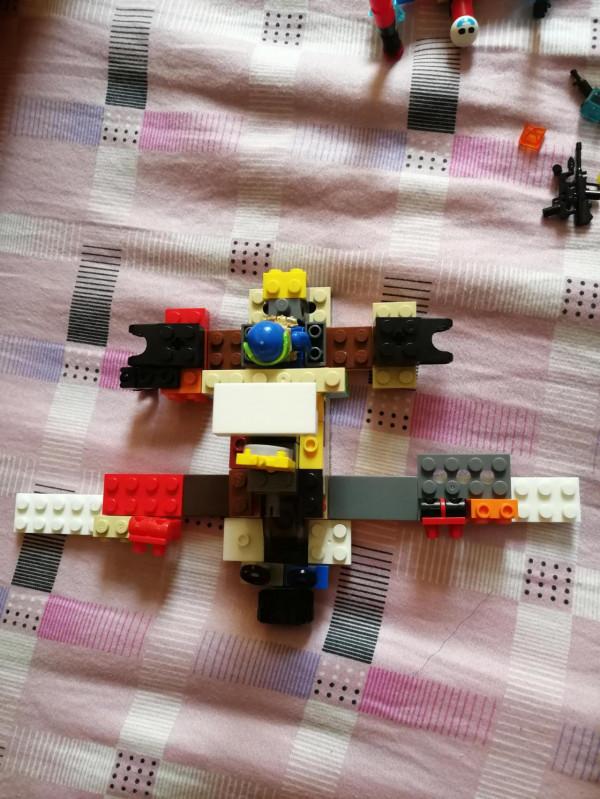 小孩子玩積木的好處 小孩子玩積木的好處