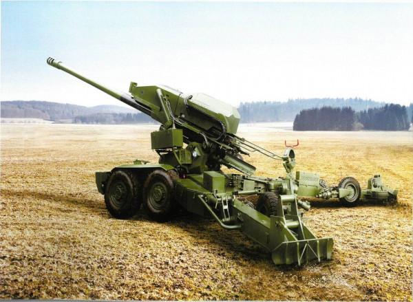 在中印邊境炫耀新火炮，印軍看了珠海航展才知道這純粹是討打