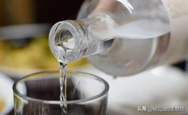 才知道,喝白酒最忌一口悶!行家:牢記5步,徹底遠離劣質上頭酒 才知道,喝白酒最忌一口悶!行家:牢記5步,徹底遠離劣質上頭酒