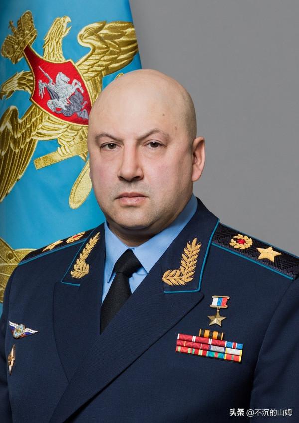 俄羅斯現役大將一覽，一共十二位，紹伊古在列