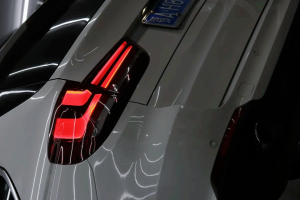 翻新“破爛不堪”的寶馬X5,車主硬是把X5當拖拉機開了7年 翻新“破爛不堪”的寶馬X5,車主硬是把X5當拖拉機開了7年