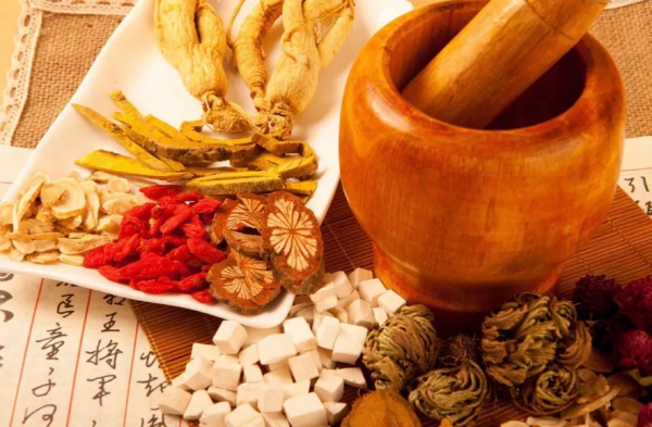 “世”說新語｜從“牛溲馬勃”認識中醫的變“廢”為寶