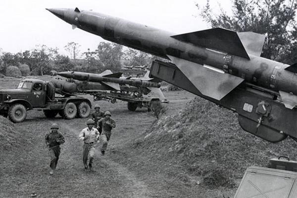 一根竹竿的傳奇，世界上擊落敵機最多的SA-2防空導彈