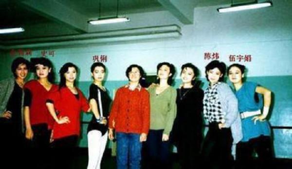 《雪山飛狐》播出31年，8位演員境況差距大，有人離婚，有人單身