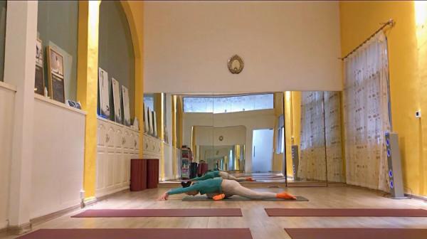 「瑜伽」不要焦慮，為自己運動一場吧