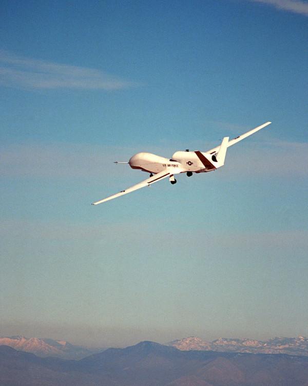 RQ-4全球鷹無人偵察機，除了昂貴，效能比你想象中更強大