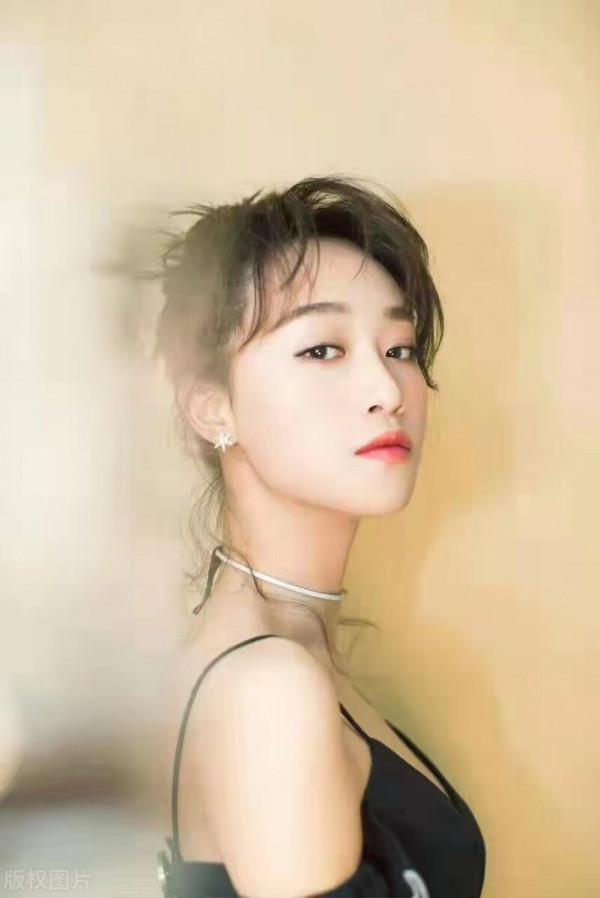 藍盈瑩小姐姐是真的瘦啊 藍盈瑩小姐姐是真的瘦啊