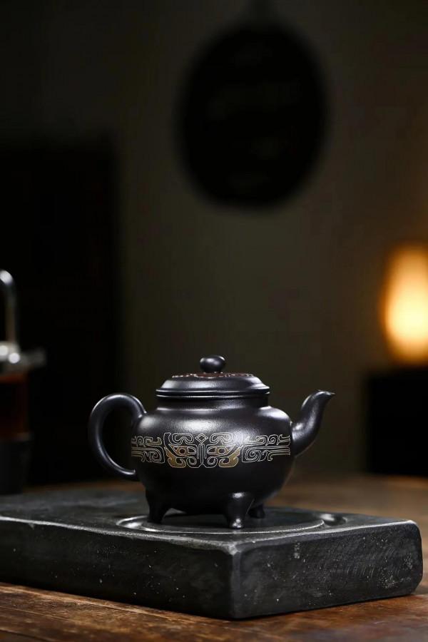 「大彬如意」（鑲嵌銀絲工藝）原礦一廠高黑料350cc秦國萍