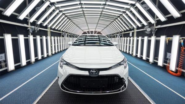 10月暫停14家工廠生產，豐田的晶片神話，破了？