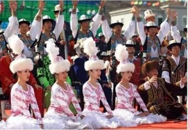 今天的塔吉克、吉爾吉斯斯坦是不是當初清朝割讓給沙俄的領土