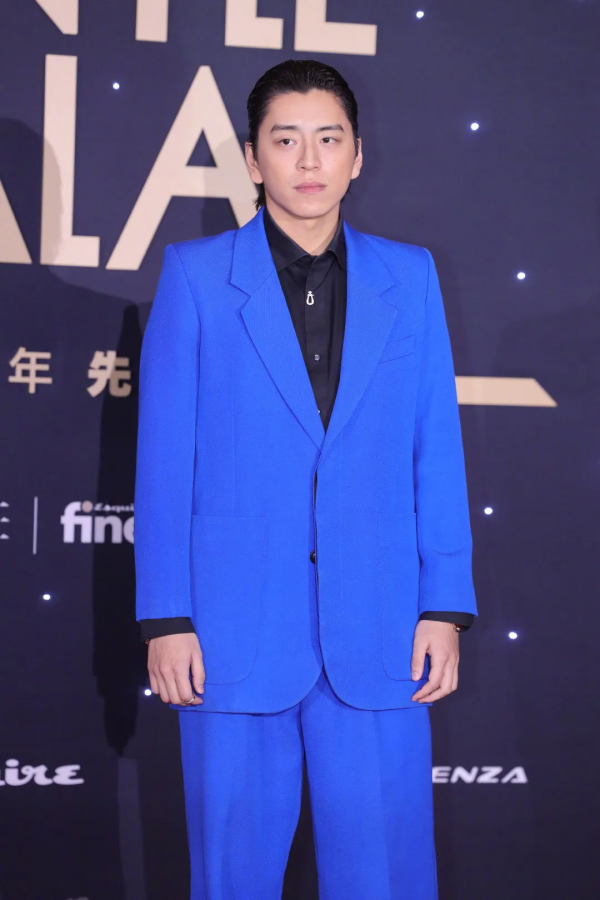 2022開年紅毯:張雨綺變臉認不出,吳謹言好怪,郭采潔收了神通吧 2022開年紅毯:張雨綺變臉認不出,吳謹言好怪,郭采潔收了神通吧