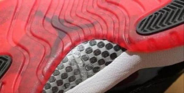 細數AJ正代:巨大碳板搭配漆皮,強悍的冠軍戰靴,大魔王AJ11 細數AJ正代:巨大碳板搭配漆皮,強悍的冠軍戰靴,大魔王AJ11