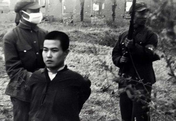 末代皇后長得漂亮，吸食煙土精神異常，屍體被棄臭水溝