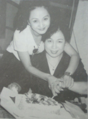 28歲車禍殞命,父親殉職,哥哥病逝,劉丹終究是應了“香妃”的劫 28歲車禍殞命,父親殉職,哥哥病逝,劉丹終究是應了“香妃”的劫