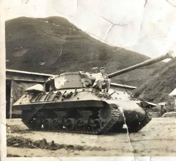 87歲志願軍老戰士回憶:當年差點被敵機打死,靠美軍戰俘秘訣得救 87歲志願軍老戰士回憶:當年差點被敵機打死,靠美軍戰俘秘訣得救