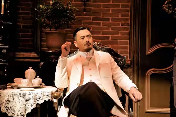 在《讓子彈飛》的原著小說《盜官記》中,張麻子的結局如何 在《讓子彈飛》的原著小說《盜官記》中,張麻子的結局如何