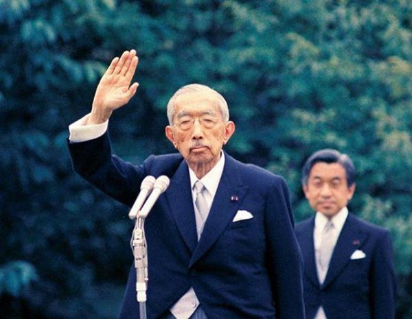 裕仁天皇去世後，日本希望中國派代表團前往弔唁，我國如何回覆？