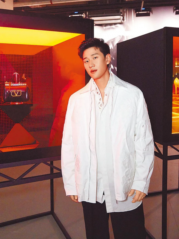 周興哲忙翻合作劉德華對唱楊千嬅 周興哲忙翻合作劉德華對唱楊千嬅