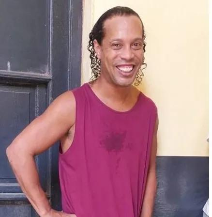 為什麼足球場上前鋒退役後很少當教練？