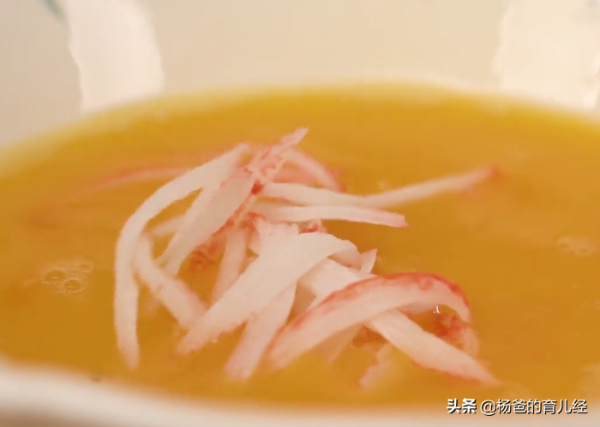 分享一款蝦仁蔬菜捲餅杯，脆嫩爽口，營養美味，孩子特愛吃