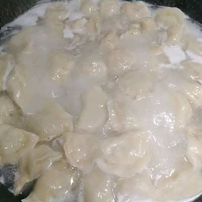 百吃不厭的韭黃肉水餃,你會做嗎? 百吃不厭的韭黃肉水餃,你會做嗎?