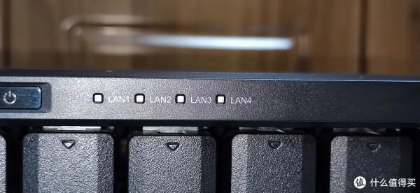 AMD YES! 一步到位的家用NAS——Synology DS1821+開箱