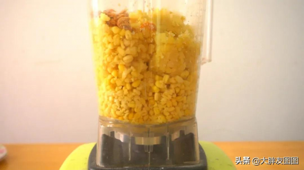 2斤無糖綠豆餅，一出爐就搶光了，皮薄餡大，沒有烤箱也能做