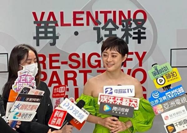 孫儷這身高定真浪費了,膚色暗沉沒氣色,脖子前傾更是毀了端莊感 孫儷這身高定真浪費了,膚色暗沉沒氣色,脖子前傾更是毀了端莊感