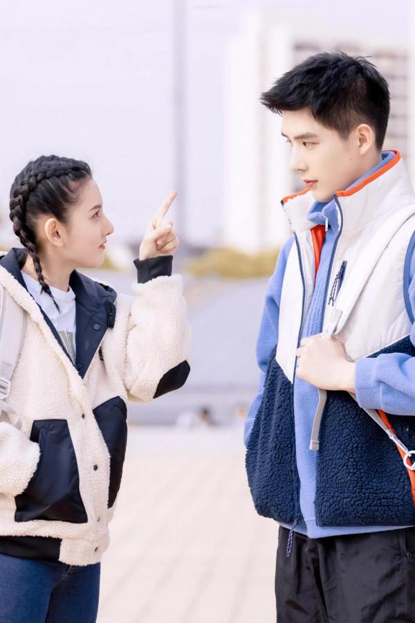 女小花堅守崗位，男藝人卻洗牌迅速，新出圈的男藝人，你更看好誰