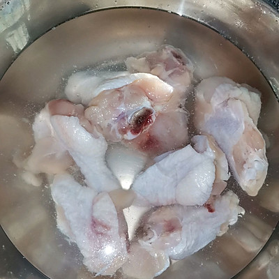 早上不知道吃什麼,一碗無油炸雞翅根(減脂餐)全搞定 早上不知道吃什麼,一碗無油炸雞翅根(減脂餐)全搞定