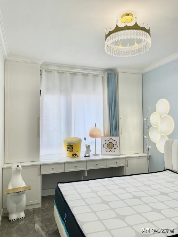 120㎡的家主衛改成衣帽間，客衛設計雙槽浴室櫃，滿足心願和使用