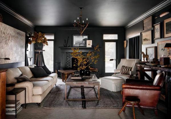 黑色牆壁搭配復古風格展現孟菲斯風格的家