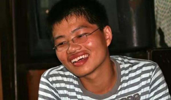 河南農村娃677分上清華,一家養豬艱難生活,為5000塊學費發愁 河南農村娃677分上清華,一家養豬艱難生活,為5000塊學費發愁