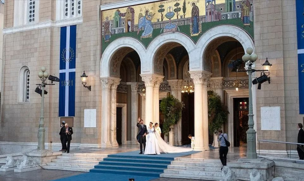 希臘王子與豪門千金連辦3場婚禮,億萬新娘的婚紗太壕了 希臘王子與豪門千金連辦3場婚禮,億萬新娘的婚紗太壕了